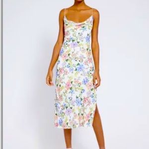 Gorgeous Alice + Olivia floral slip dress